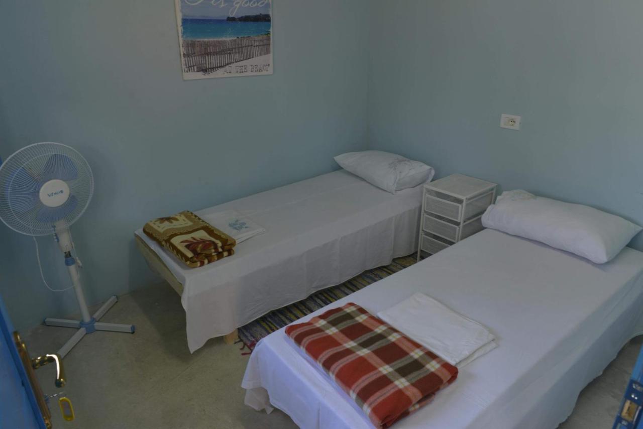 Glamping Rooms At The Sea Turtle Dhermi Exterior photo
